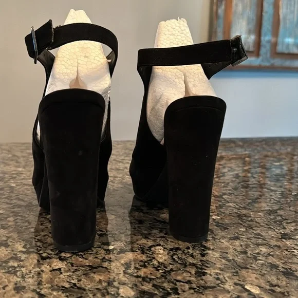 Bar lll suede open toe heels - Picture 5 of 12